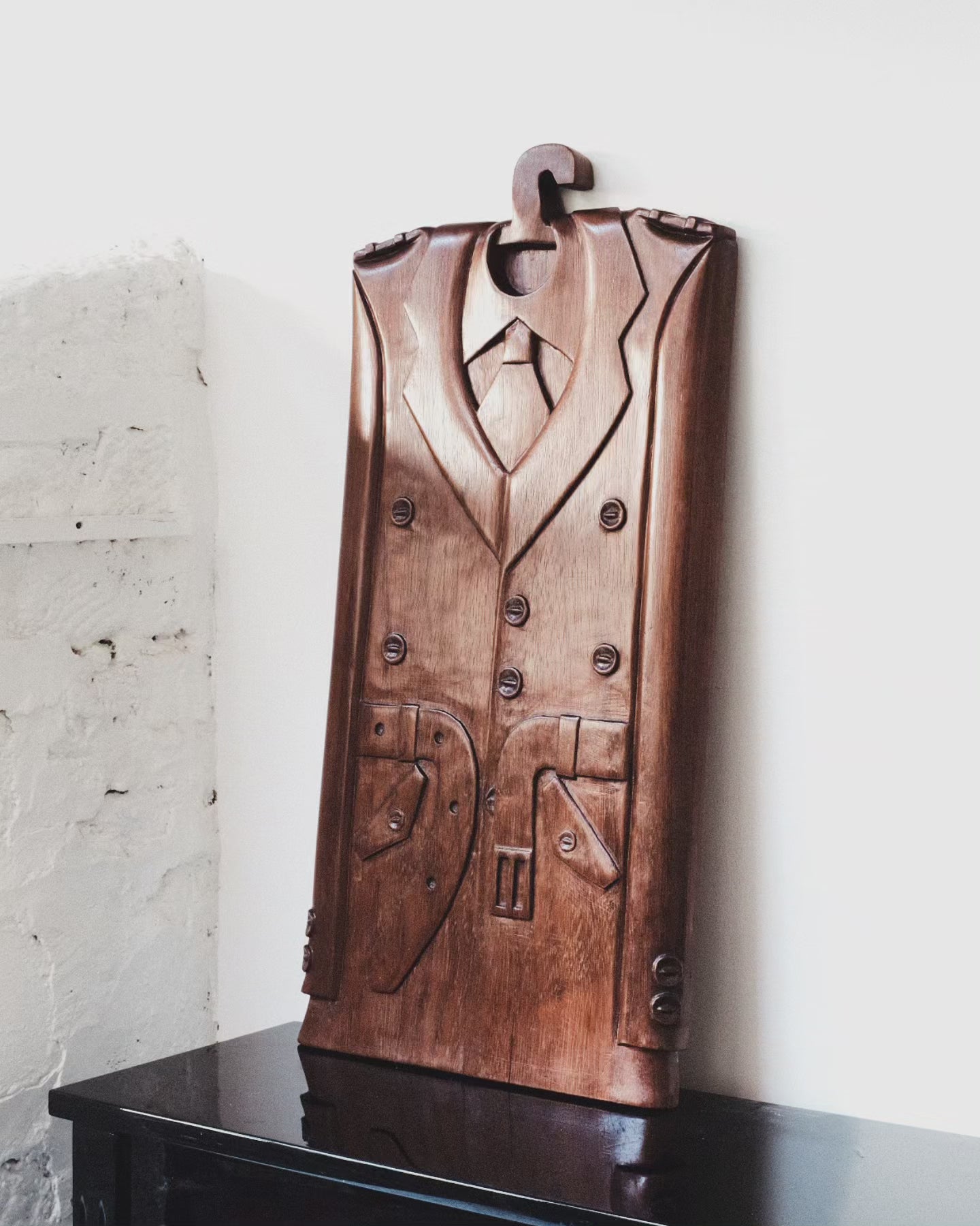 Costume sculpture en bois