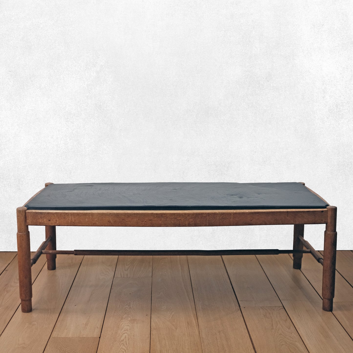 Table basse dans le goût de Guillerme et Chambon