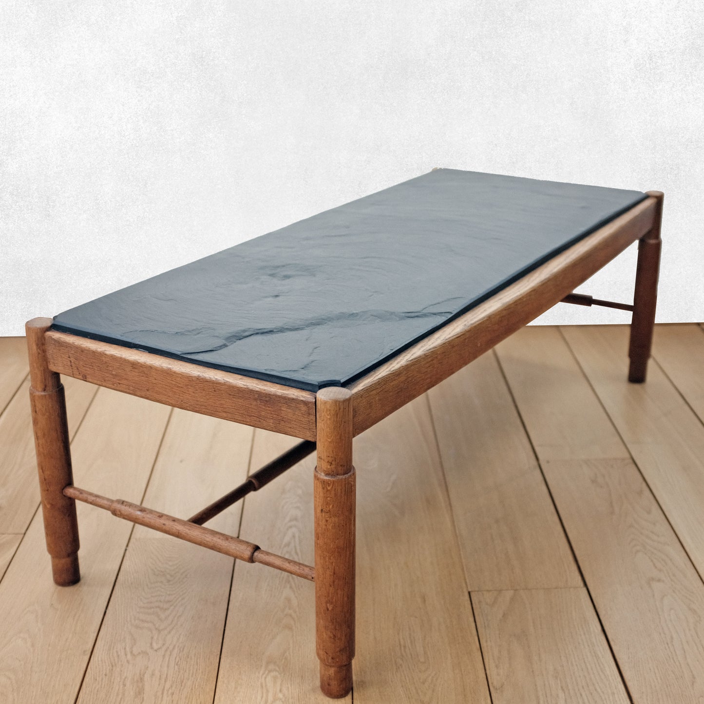 Table basse dans le goût de Guillerme et Chambon