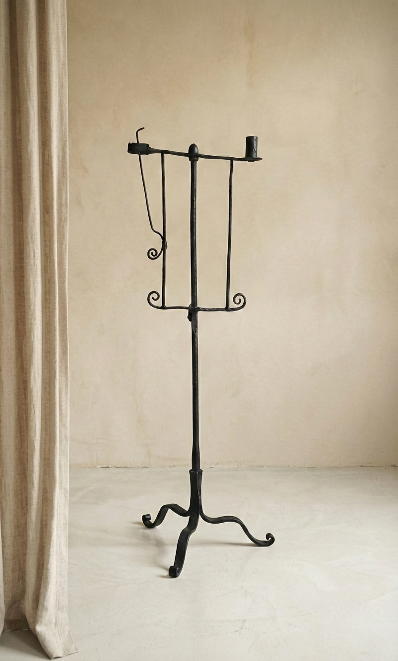 Candle holder