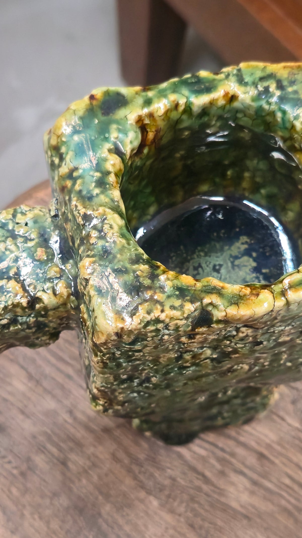 Pot à oreilles numéro 3 par Alice Trescarte