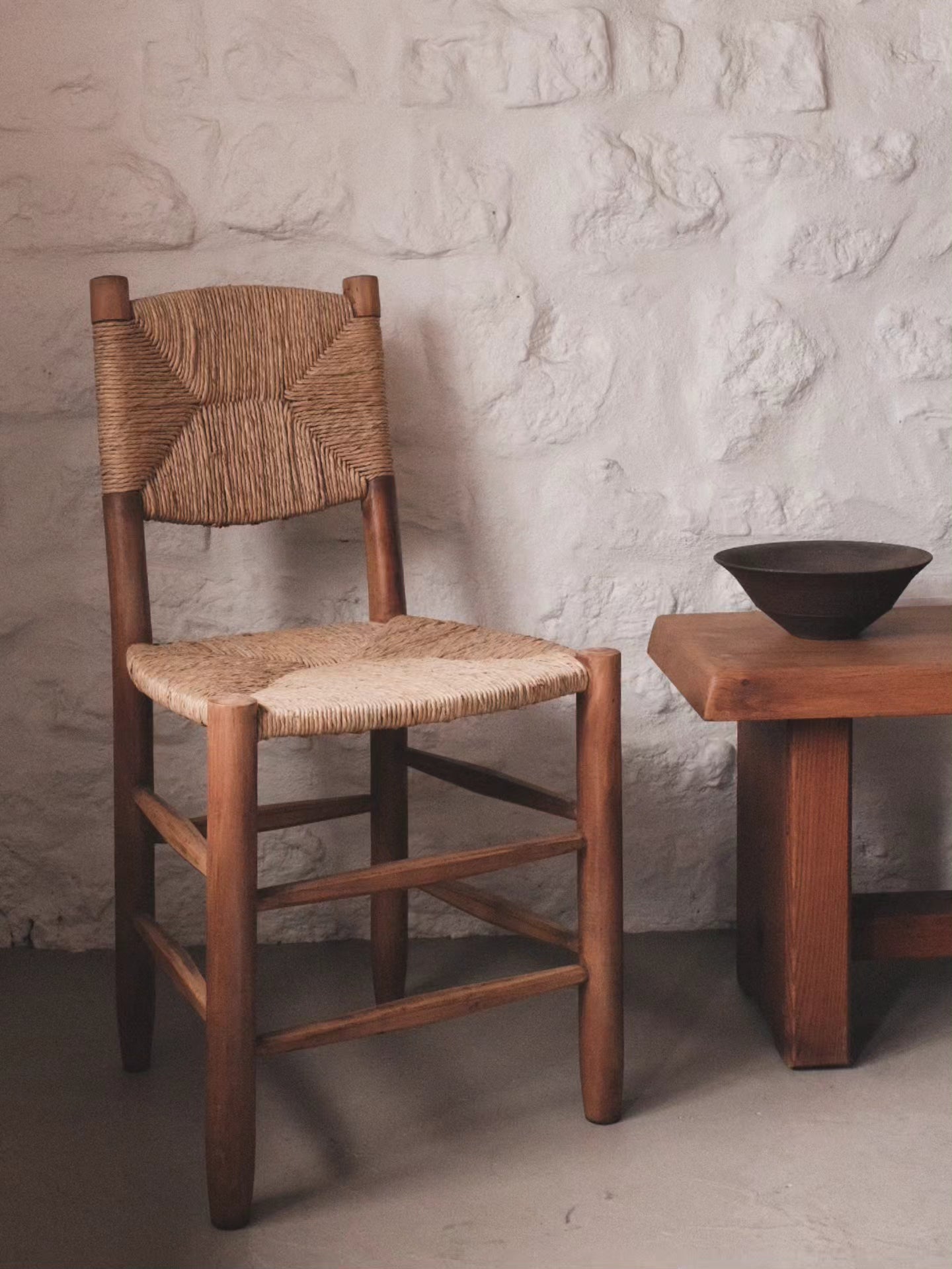 Chaises numéro 19, Bauche par Charlotte Perriand