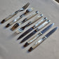 Couteaux et fourchettes en argent et nacre